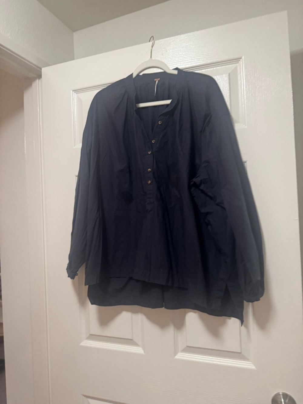 FREE PEOPLE Women’s Hi-low oversized lagenlook Tunic - Picture 3 of 13